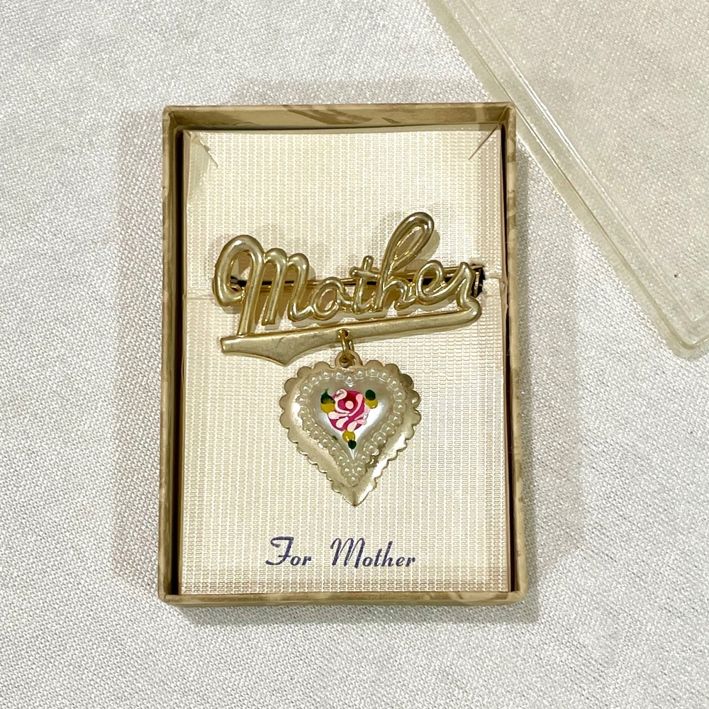 Vintage 1950’s Mother Heart Gold Brooch Pin Mid Century BRAND NEW w ORIGINAL BOX